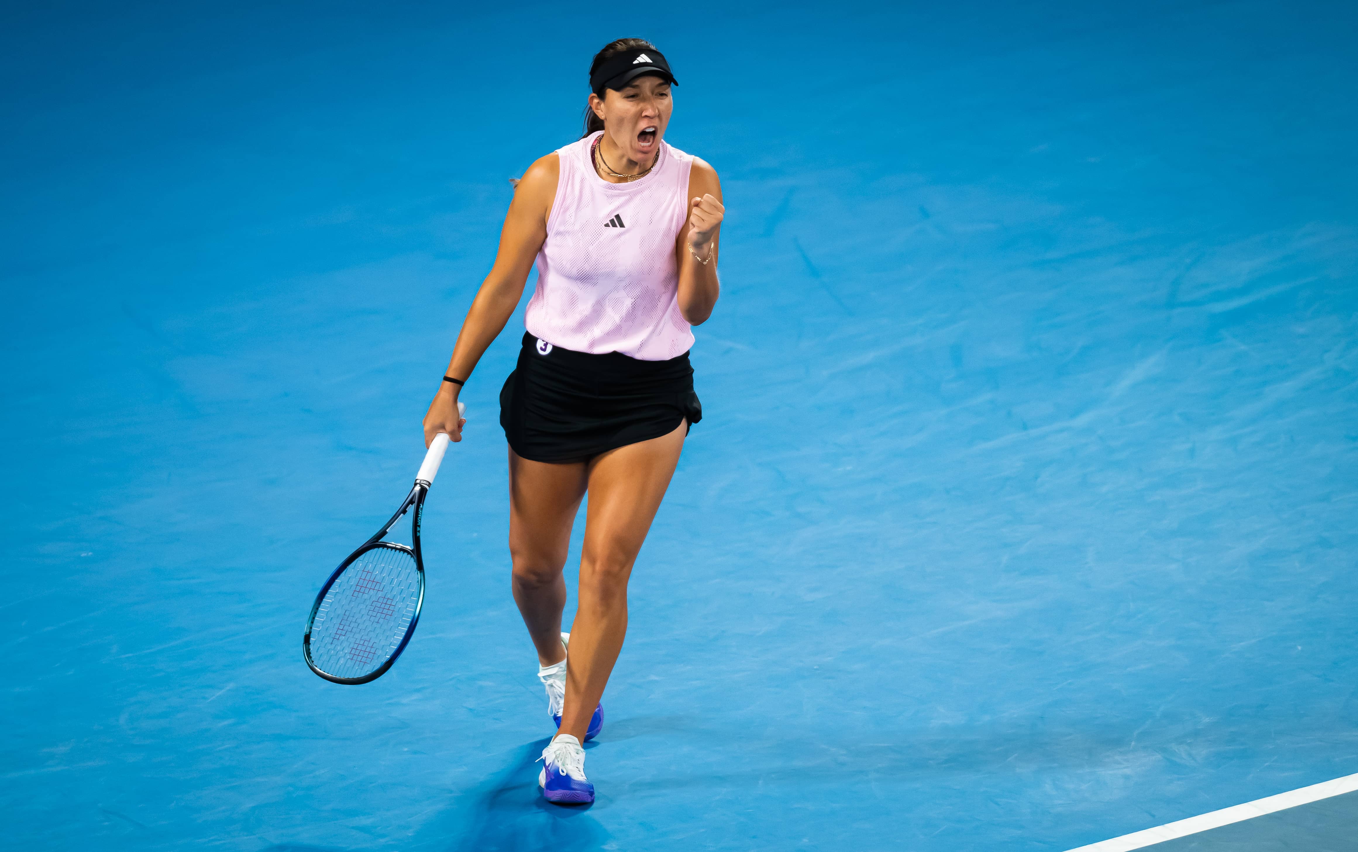 Tokyo Take-Off! Shapovalov Serves Past Johnson