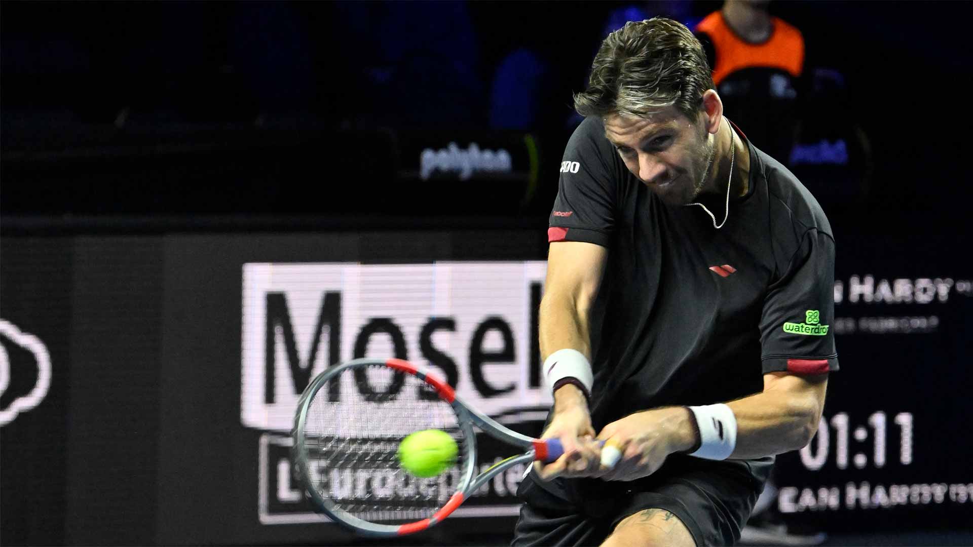 Cameron Norrie earns a hard-fought 4-6, 7-6(2), 6-4 victory against Kyrian Jacquet in Metz.